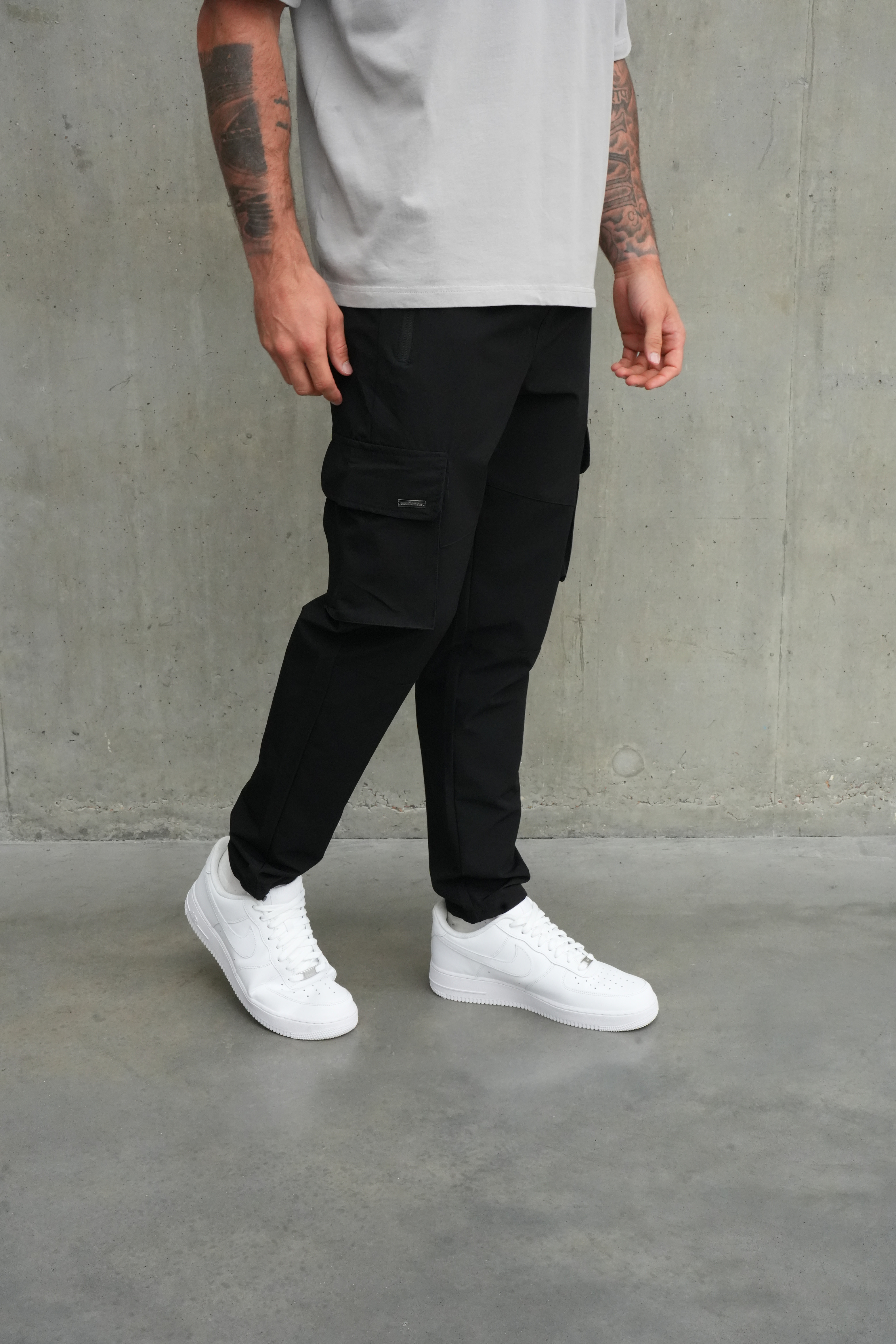 Slim Leg Cargo Pants - Black